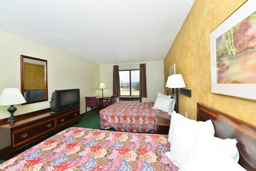 Days Inn By Wyndham Ozark Springfield Εξωτερικό φωτογραφία